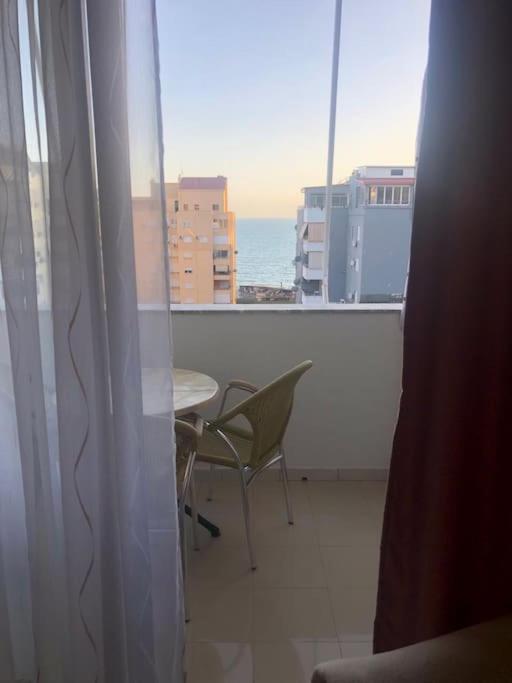 Cozy 1-Bedroom Flat, Beachside Durrës Eksteriør bilde