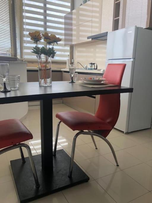 Cozy 1-Bedroom Flat, Beachside Durrës Eksteriør bilde